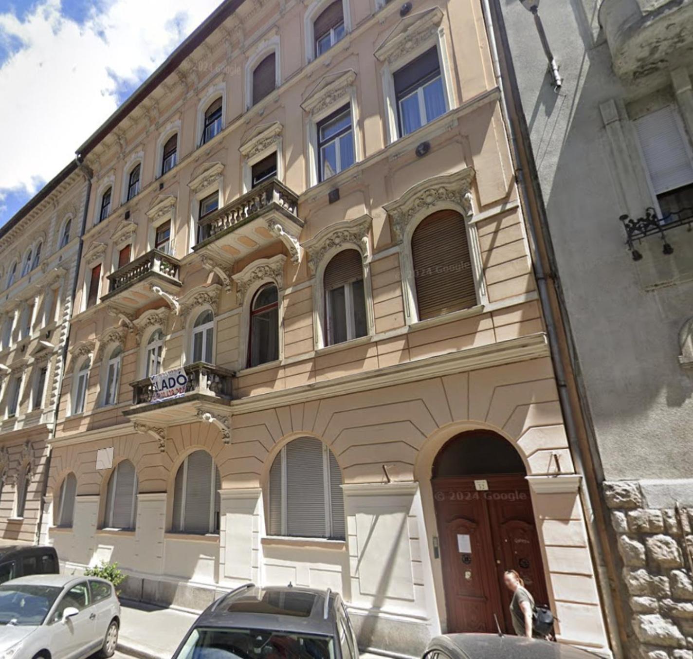 Apartment I Got 5 On It #5 - Brand New By Pink Flamingo Budapest